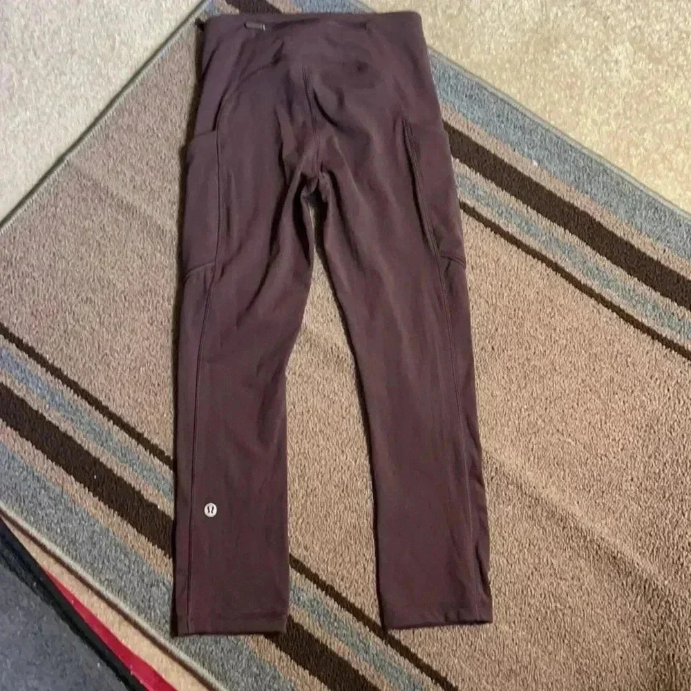Lululemon speed up crop 21”